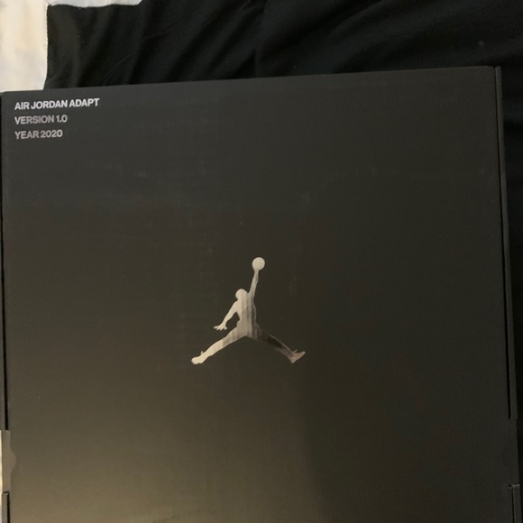 Jordan 11 Adapt - Picture 5 of 6